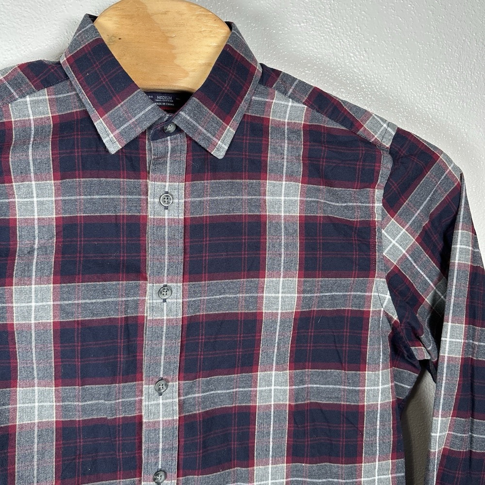 UNTUCKit Lightweight Flannel Button Up Shirt‎ Mens Medium Red Blue Gray Plaid